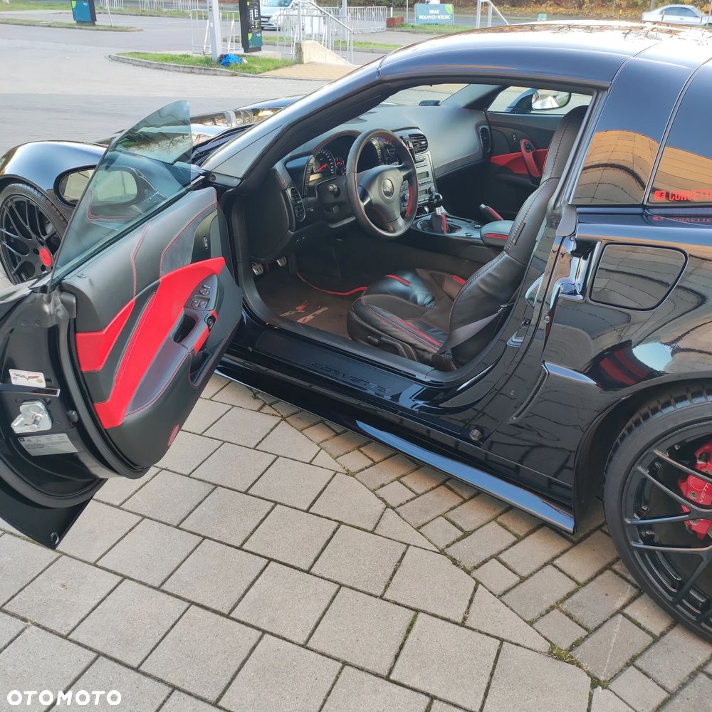 Chevrolet Corvette - 5
