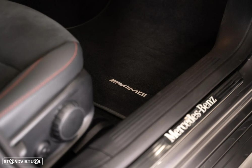Mercedes-Benz CLA 250 e Shooting Brake AMG Line - 41
