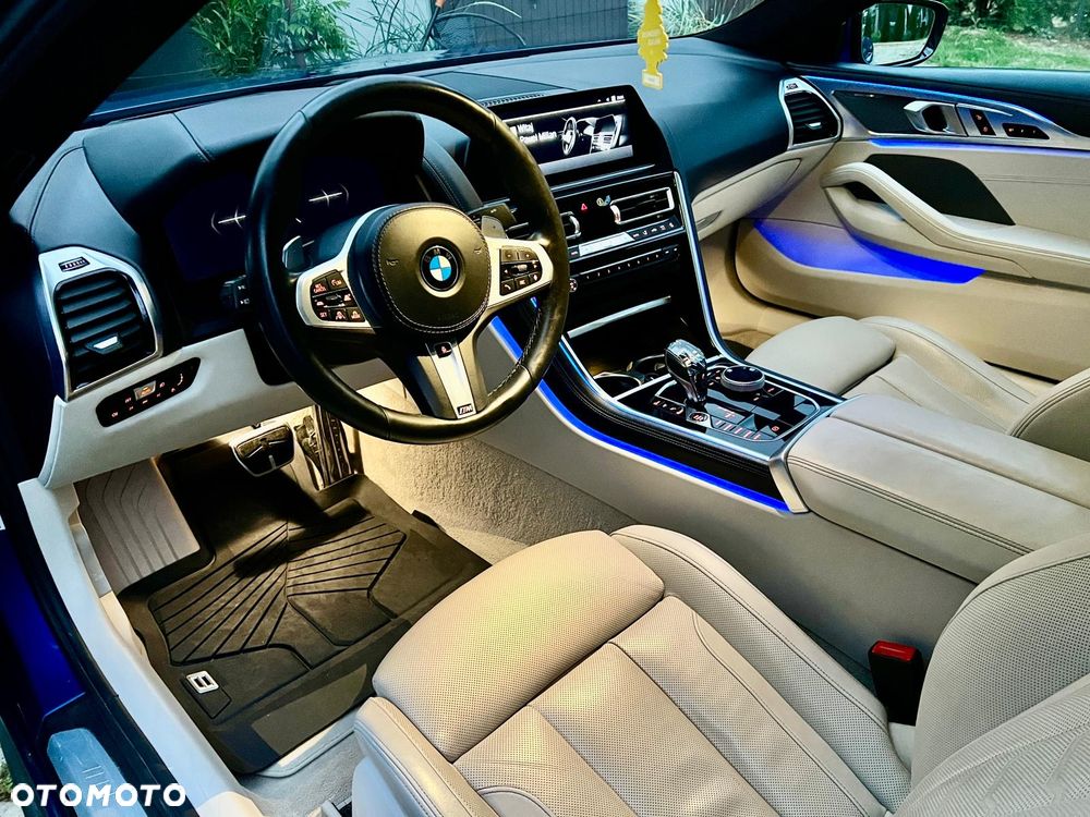 BMW Seria 8 - 7