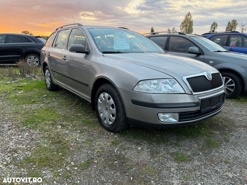 Skoda Octavia 1.9 TDI DPF DSG Ambiente - 1