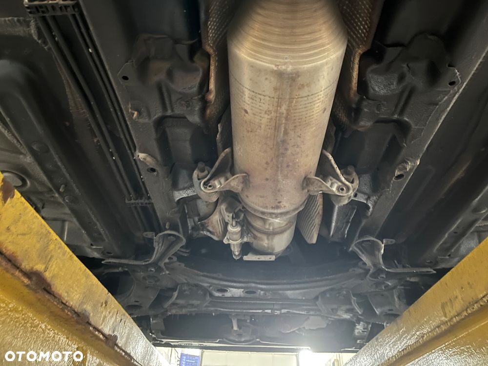 Toyota Auris 1.33 VVT-i - 16