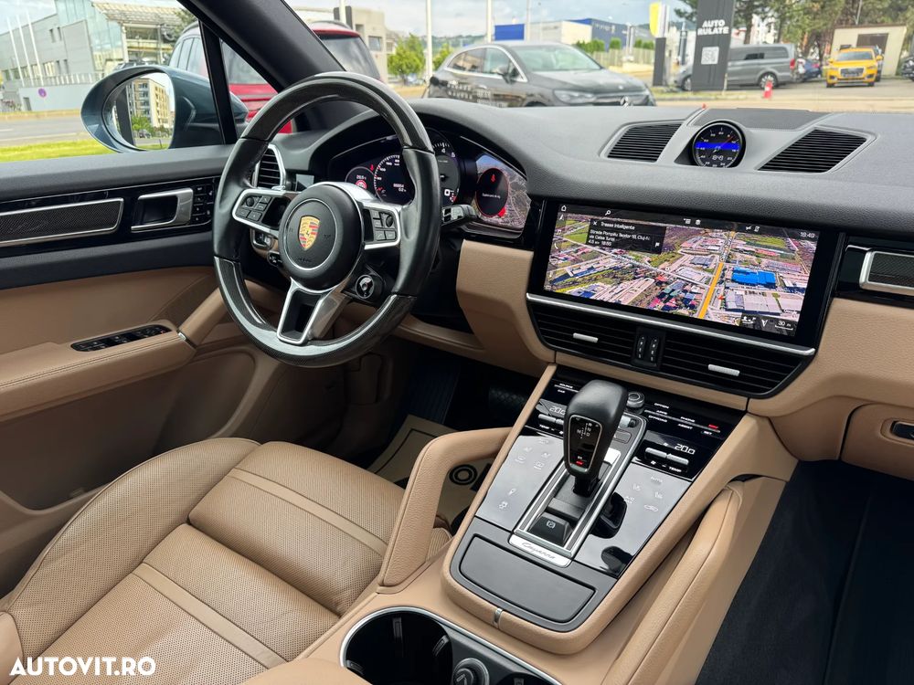 Porsche Cayenne - 11