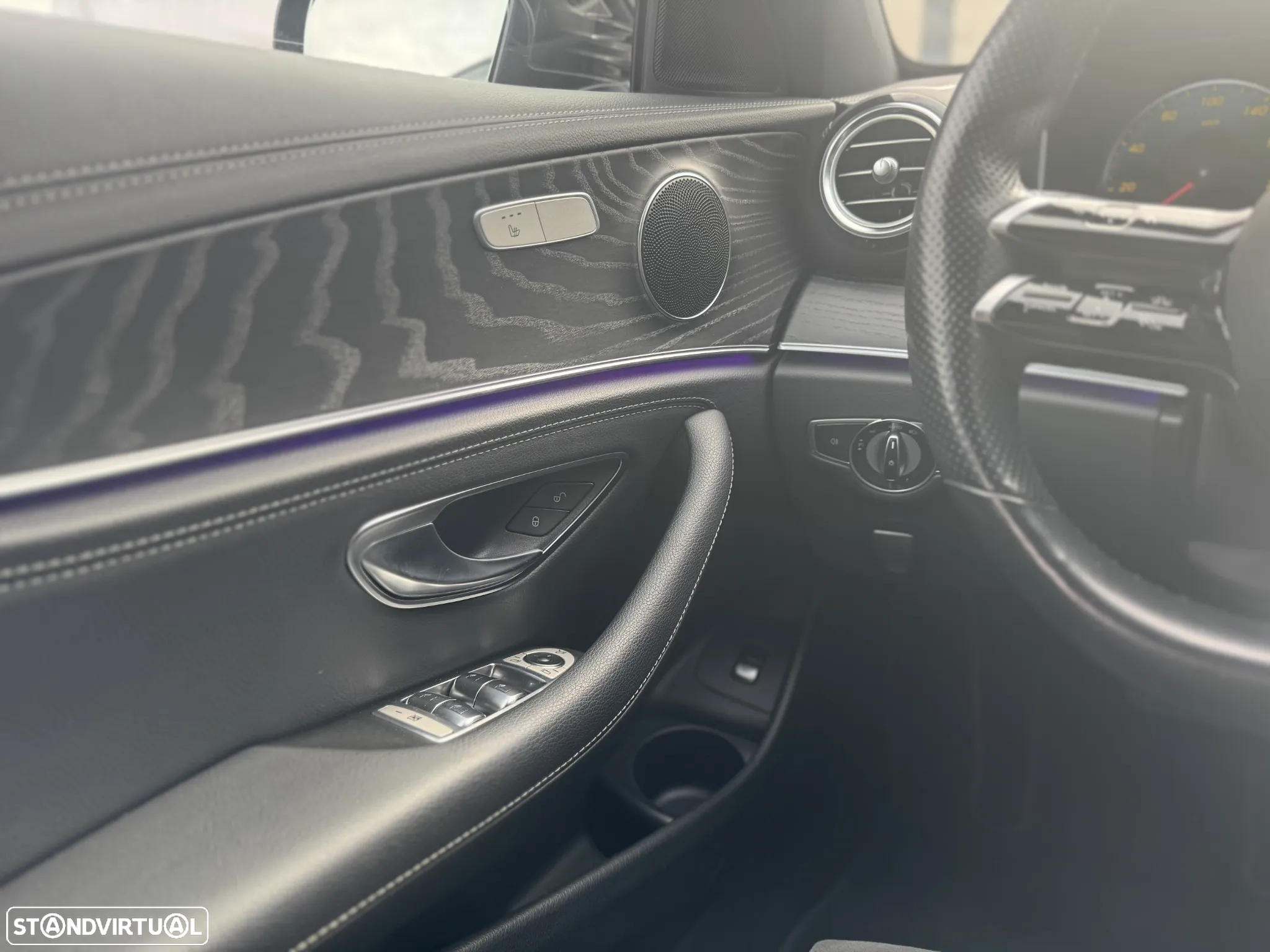 Mercedes-Benz E 300 de AMG Line - 23