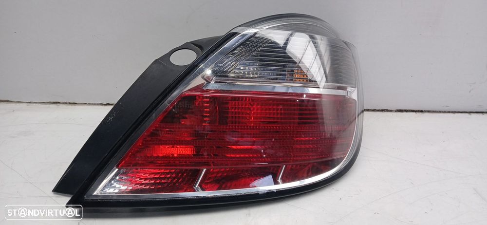 Farolim direito OPEL Astra H Hatchback (L48) - 1