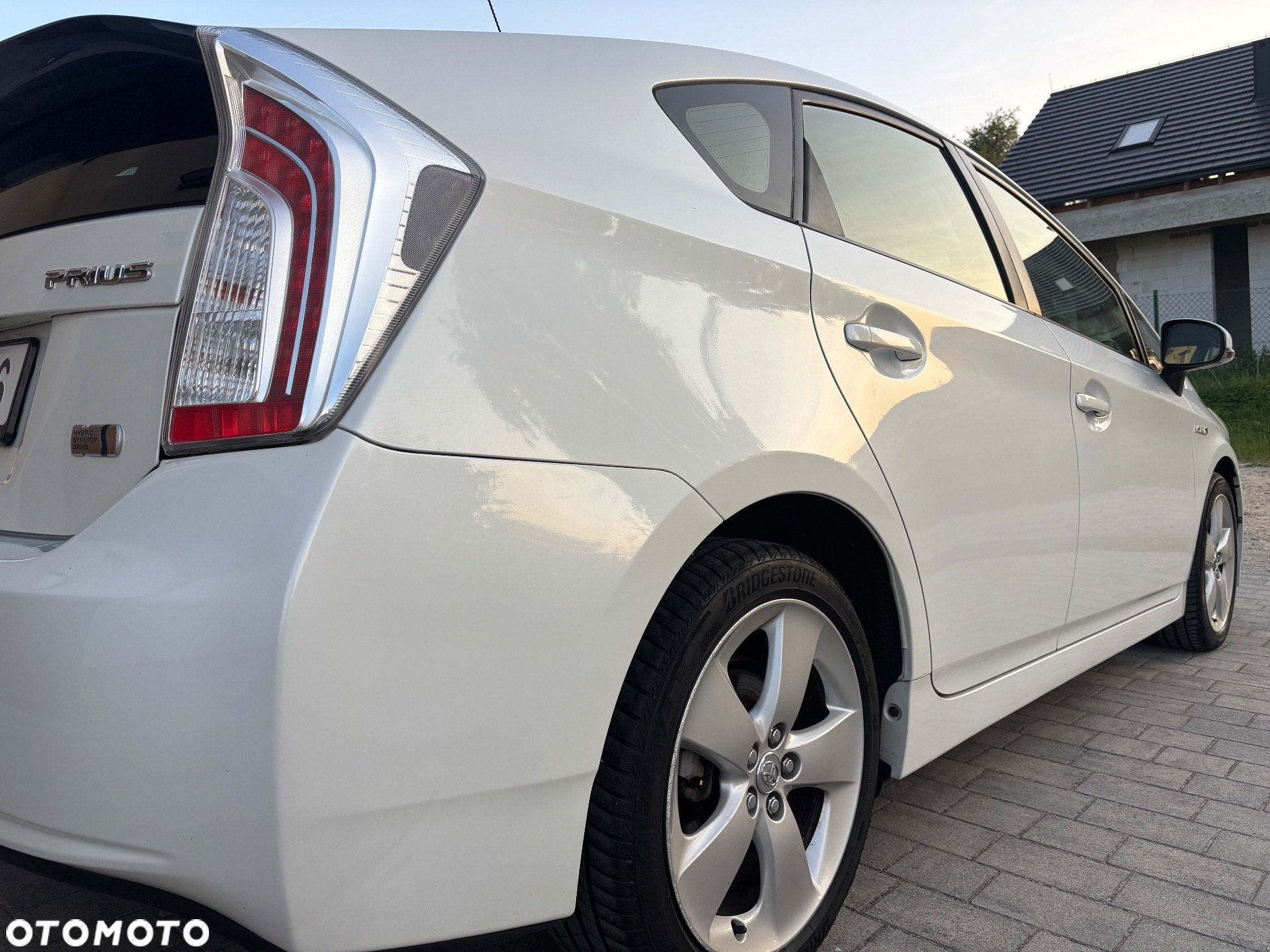 Toyota Prius 1.8 HSD Prestige - 23
