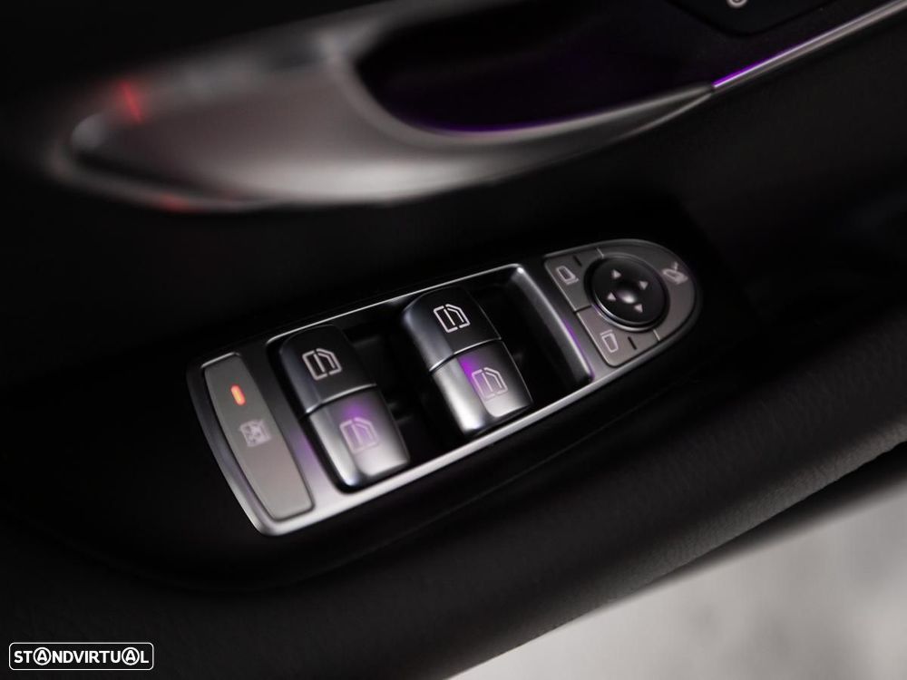 Mercedes-Benz E 300 de 4Matic T 9G-TRONIC AMG Line - 20