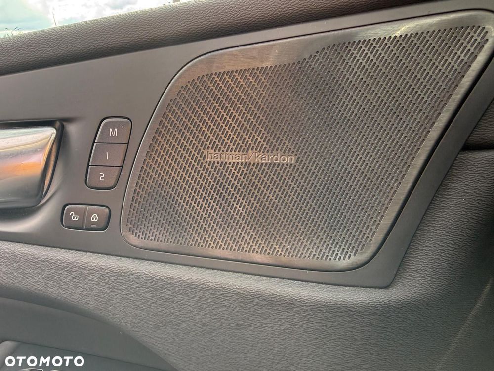 Volvo XC 60 - 21