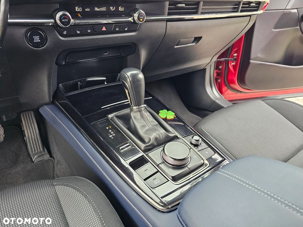 Mazda CX-30 2.0 mHEV Hikari 2WD - 18