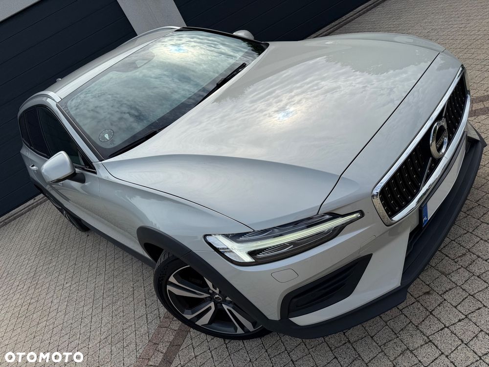 Volvo V60 Cross Country D4 AWD Geartronic Pro - 9