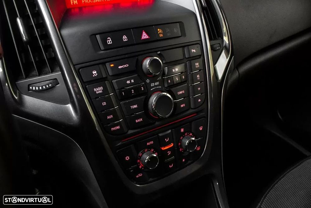 Opel Astra Sports Tourer - 19
