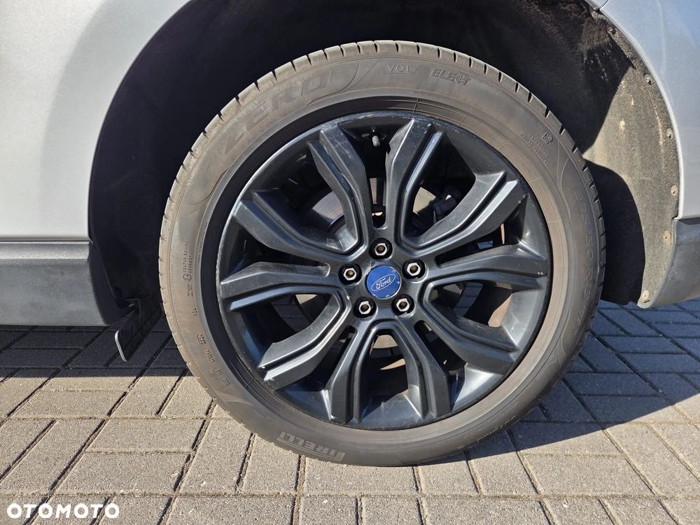Ford Edge - 17