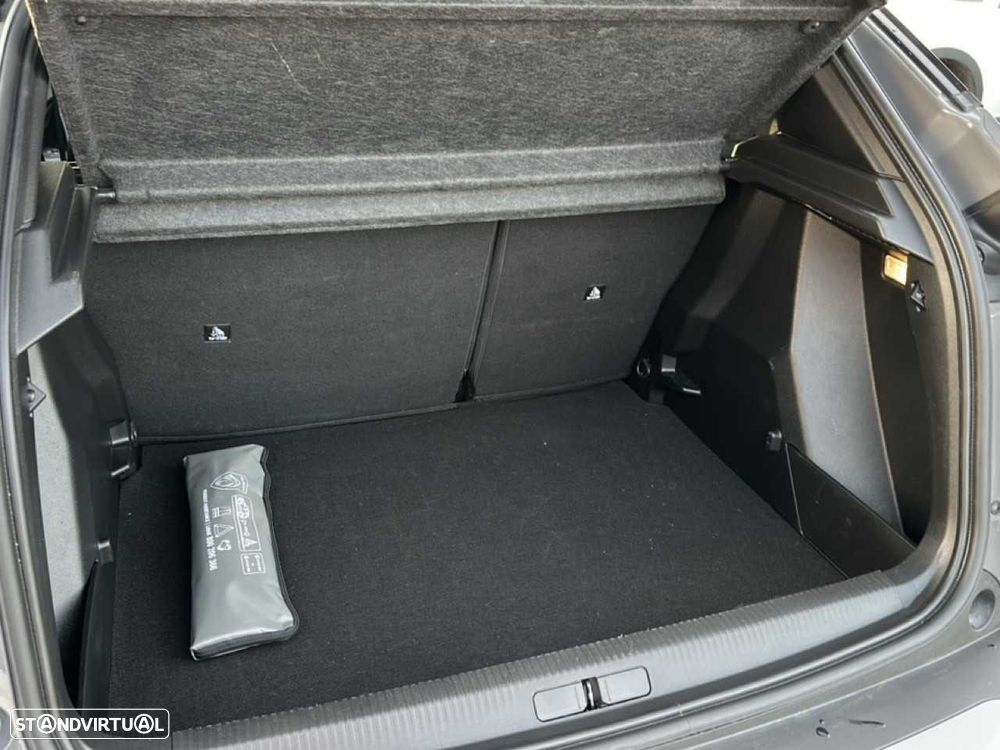 Peugeot 2008 1.2 Hybrid Allure e-DCS6 - 18