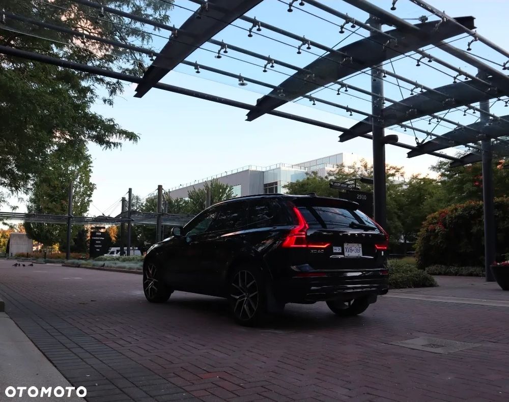 Volvo XC 60 T8 AWD Plug-In Hybrid Polestar Engineered - 9