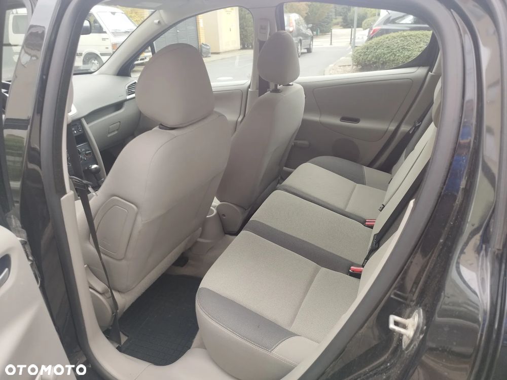Peugeot 207 1.4 Presence - 10