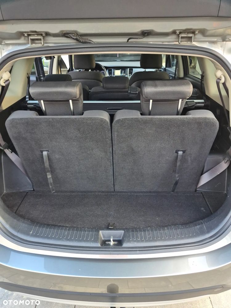 Kia Carens 1.7 CRDi 115 Dream Team Edition - 19
