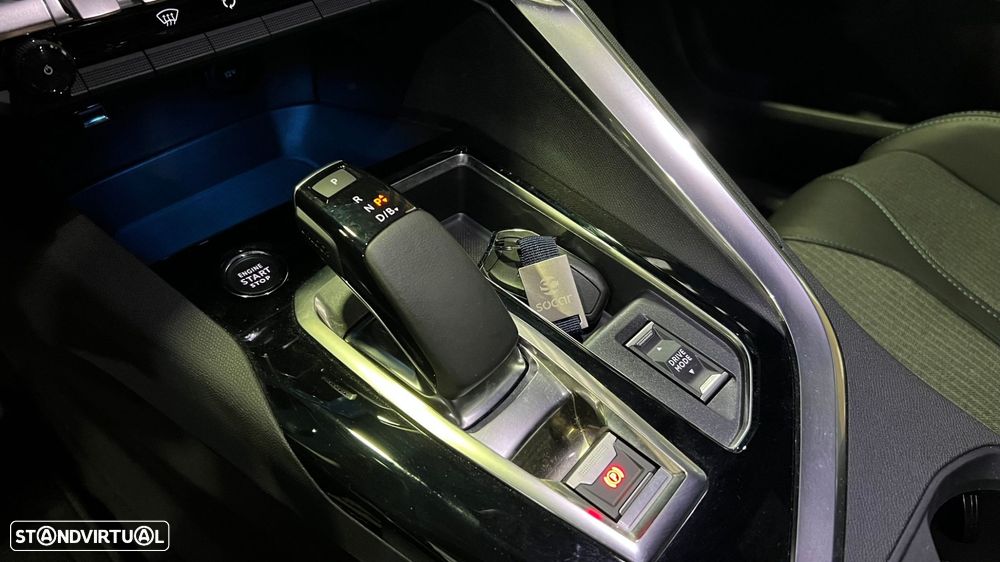 Peugeot 3008 1.6 Hybrid Allure Pack e-EAT8 - 24