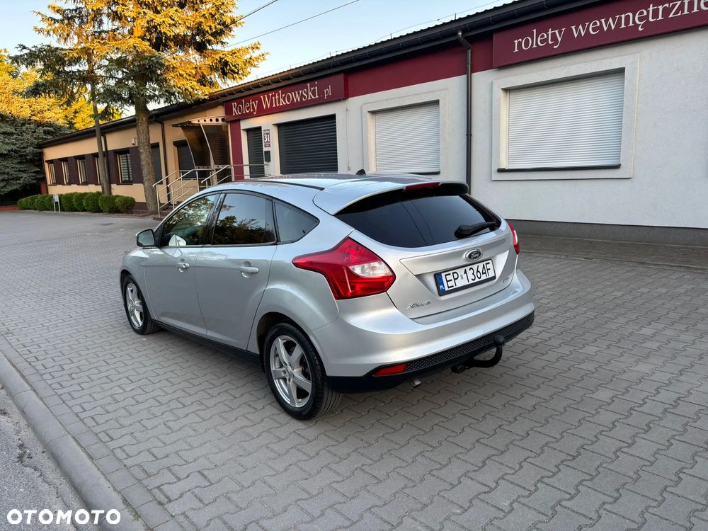 Ford Focus - 25