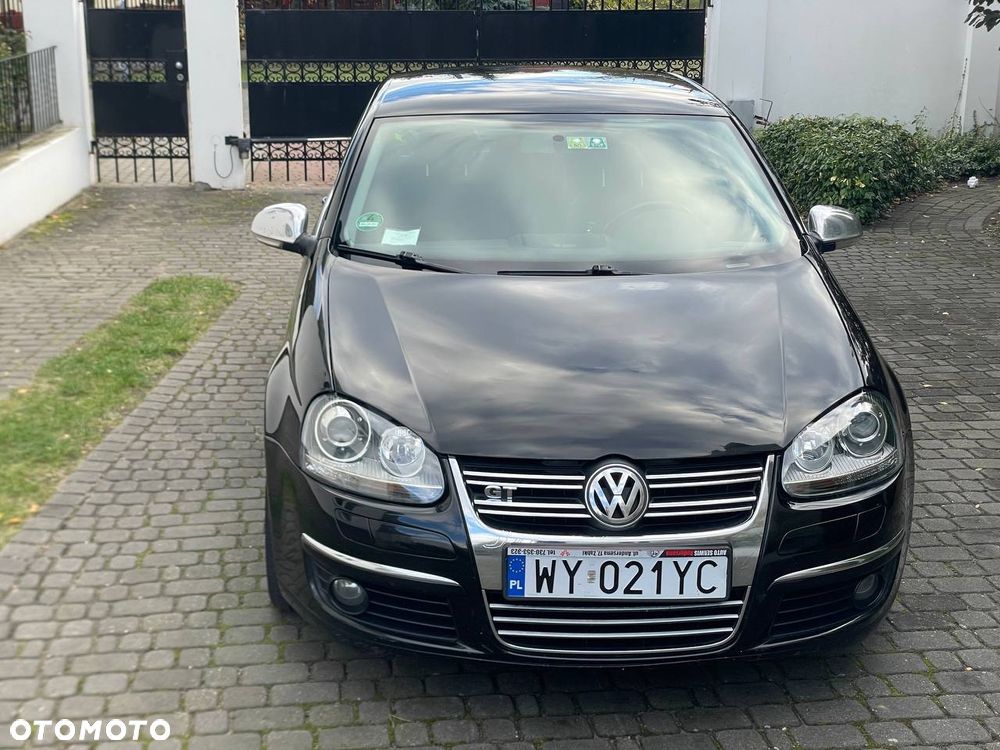 Volkswagen Jetta 2.0 TDI DPF Sportline - 3