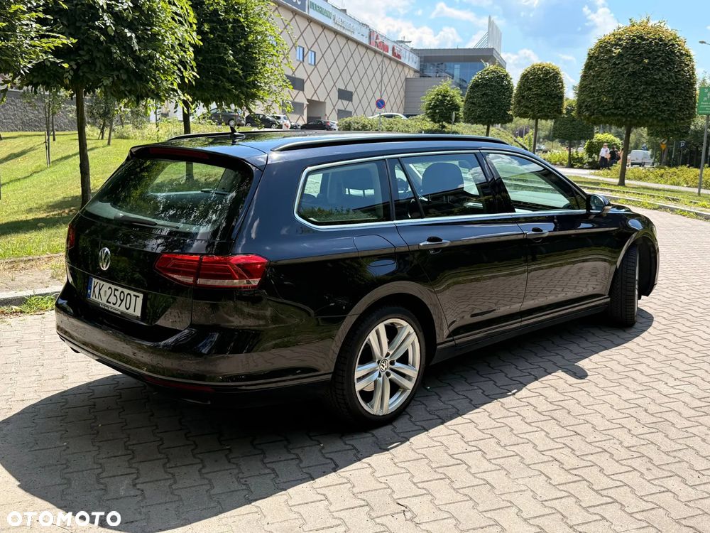 Volkswagen Passat - 8