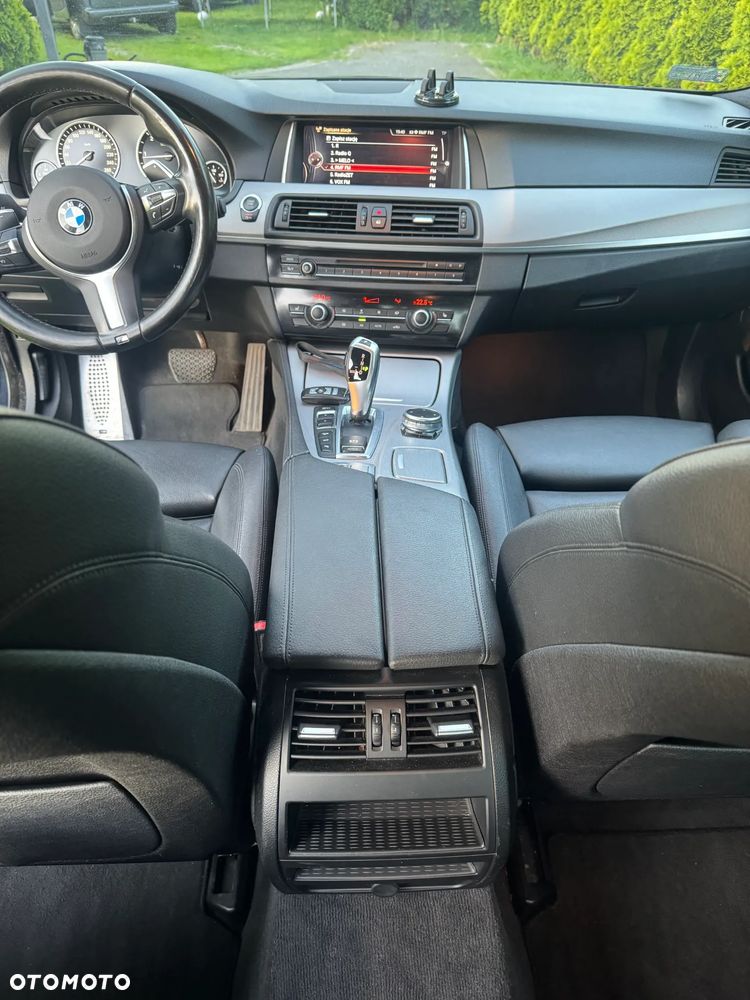 BMW Seria 5 520d xDrive - 6