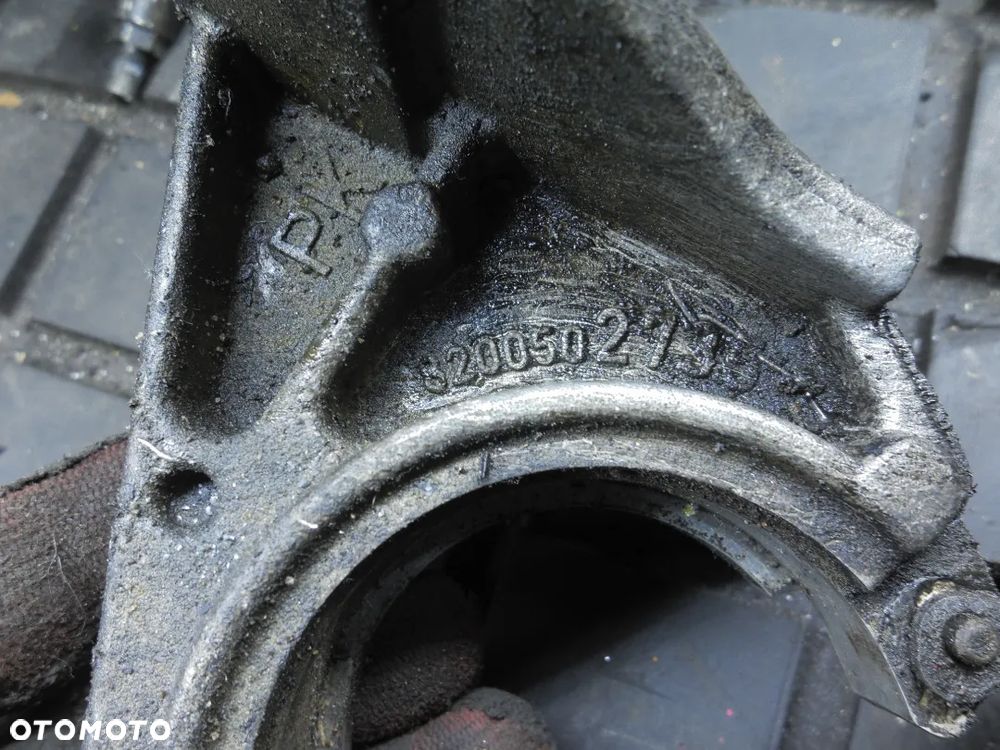 ŁAPA RENAULT MEGANE RS 2.0 225KM 8200502735 - 2