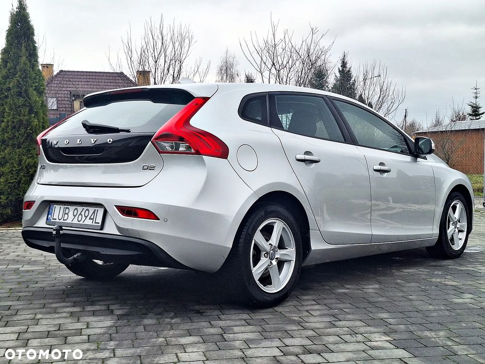 Volvo V40 ver-d2-kinetic - 8