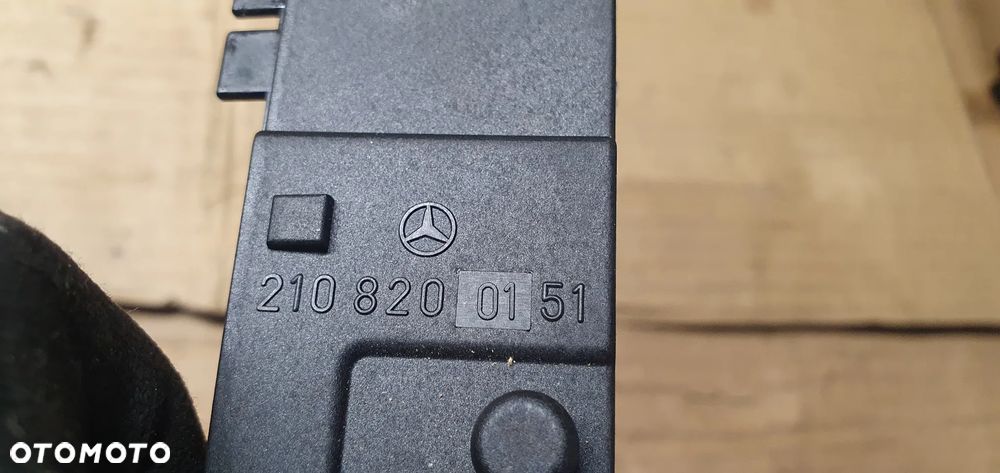 Przełącznik panel grzania foteli Mercedes E-Klasa W210 2108200151 - 6