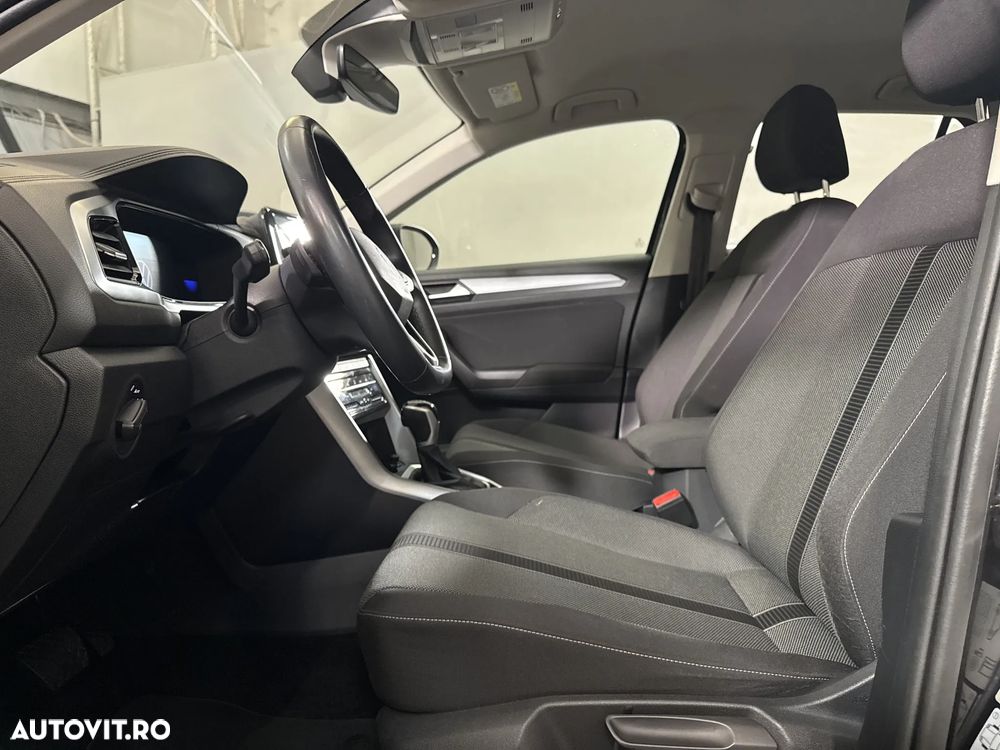Volkswagen T-Roc - 24