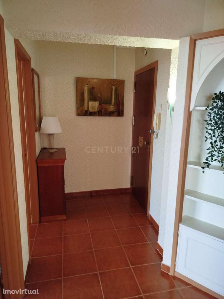Apartamento T1 totalmente mobilado e cozinha equipada com Vista Mar em - Grande imagem: 2/34