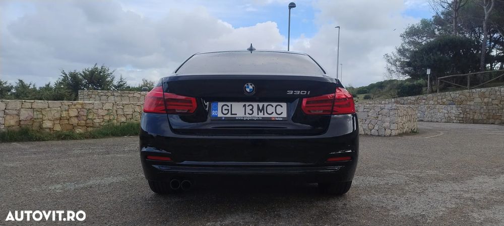 BMW Seria 3 330i Aut. Sport Line - 7