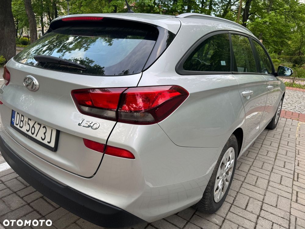 Hyundai i30 1.6 D Classic + - 6