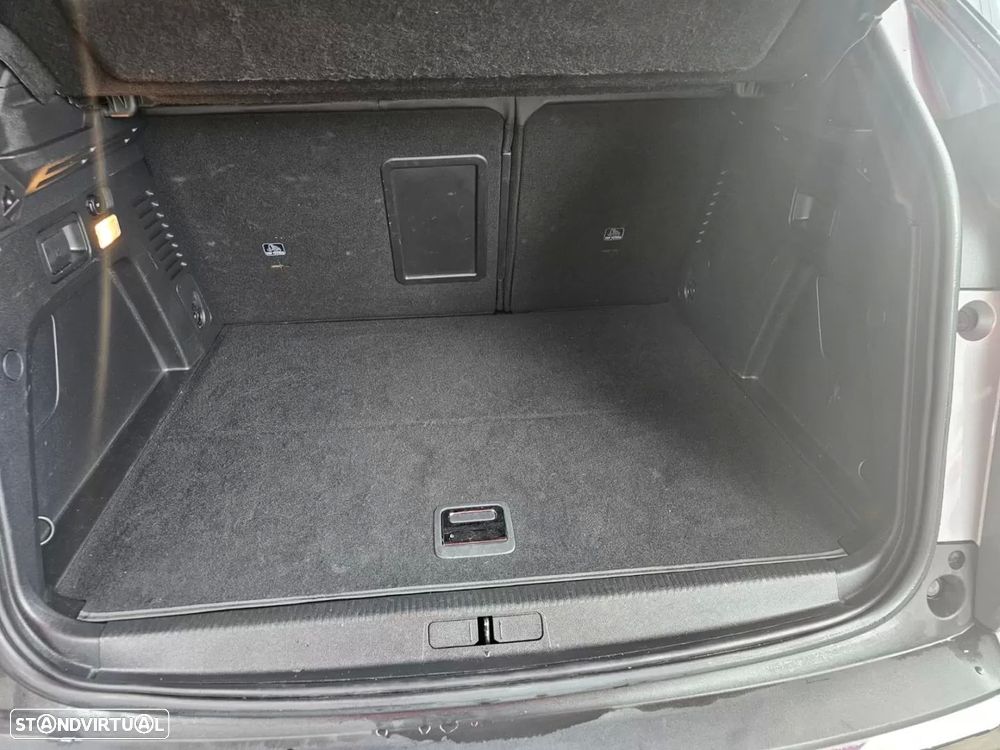 Peugeot 3008 Plug-In Hybrid 225 e-EAT8 Allure Pack - 19