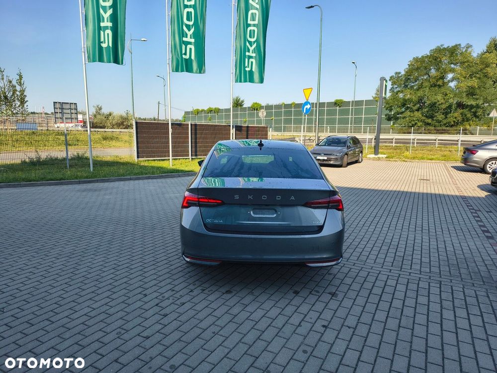 Skoda Octavia - 7