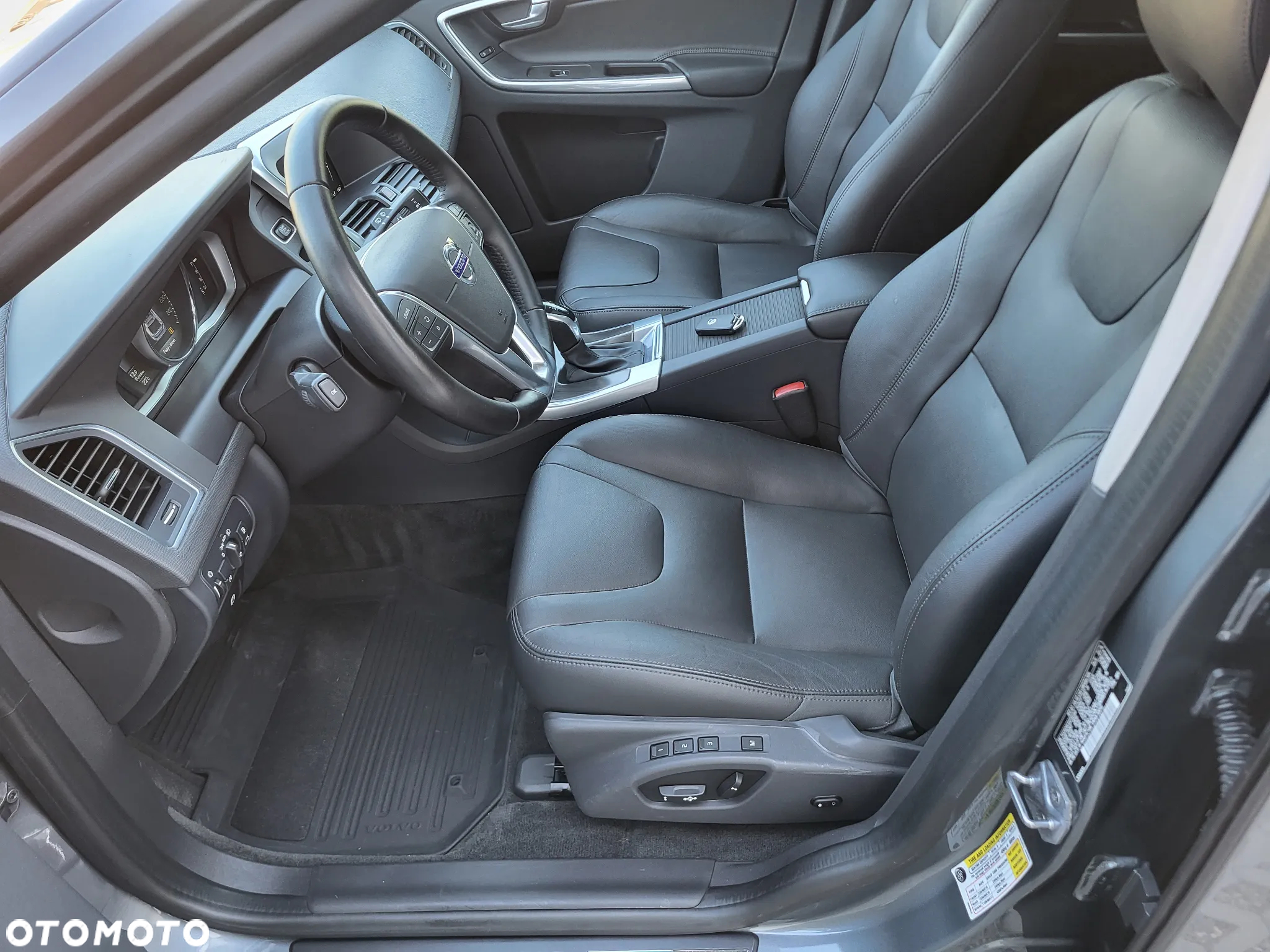 Volvo XC 60 T6 AWD Summum - 19