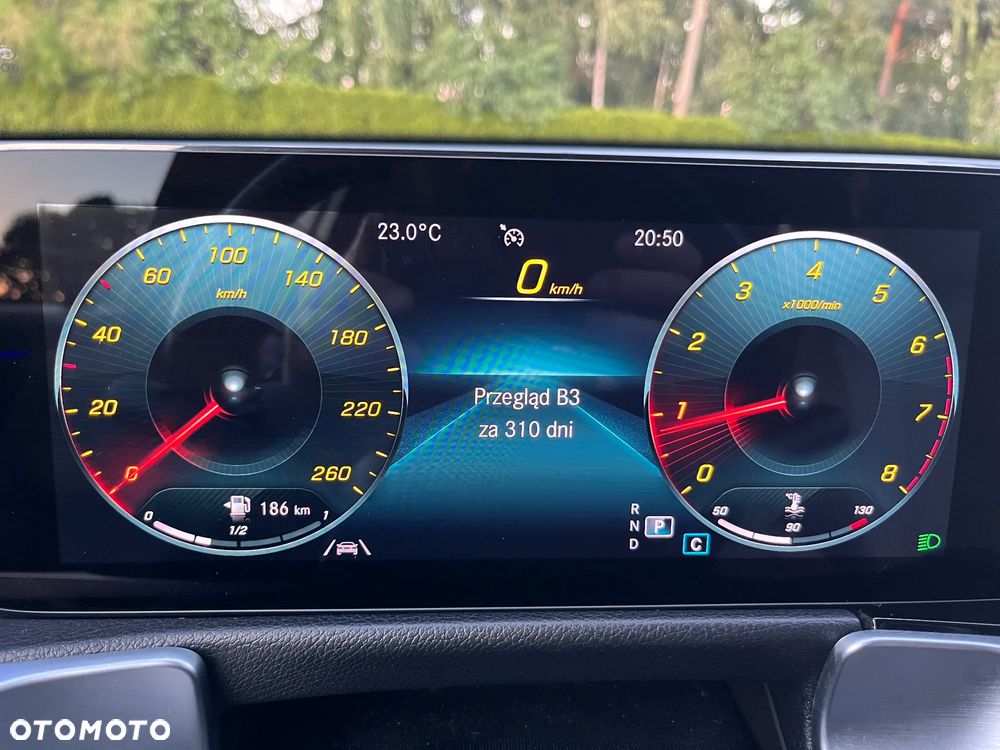 Mercedes-Benz GLB 200 Progressive 7G-DCT - 40