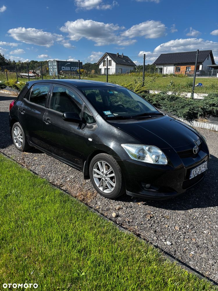 Toyota Auris 1.4 D-4D - 1