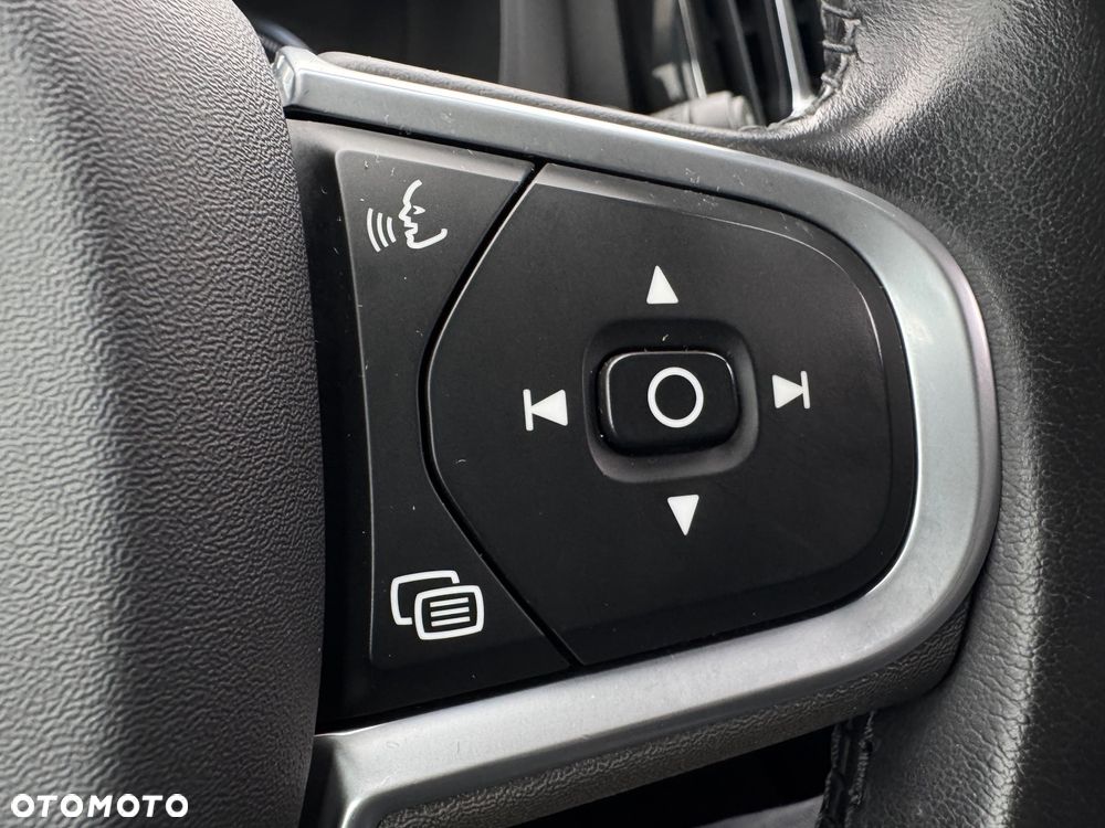 Volvo XC 60 D3 Momentum Pro - 34