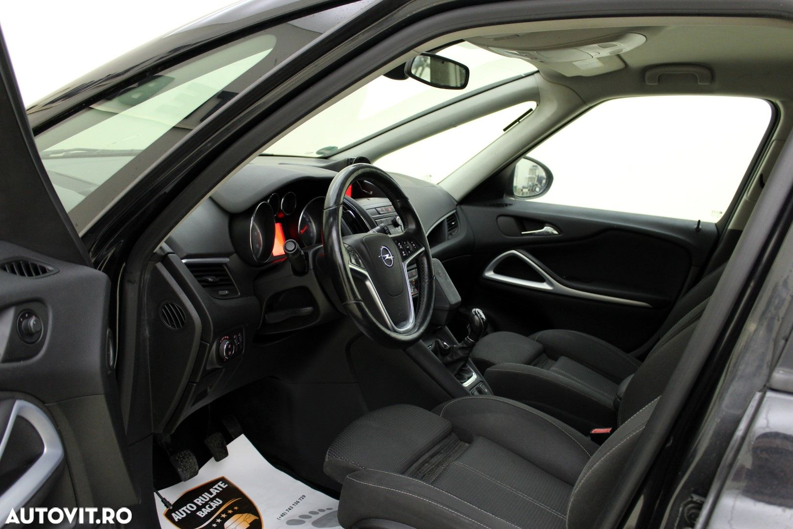Opel Zafira - 12