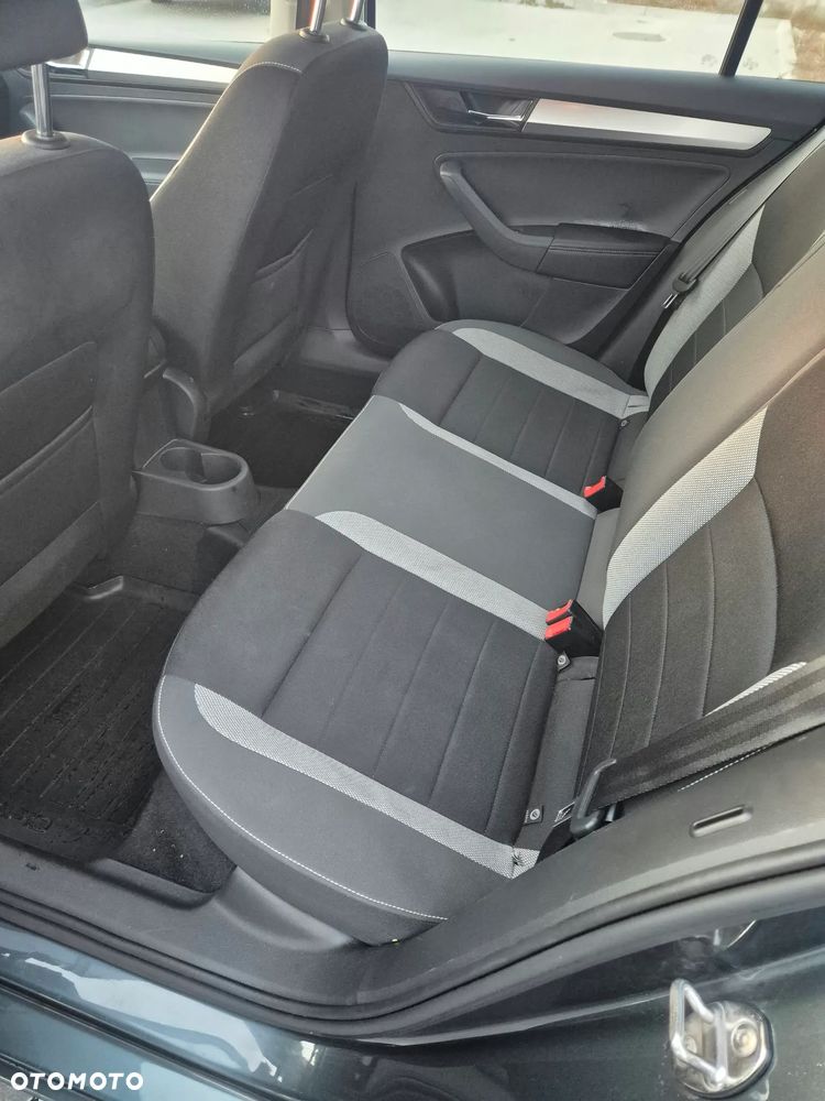 Skoda RAPID 1.6 TDI DPF Ambition - 22