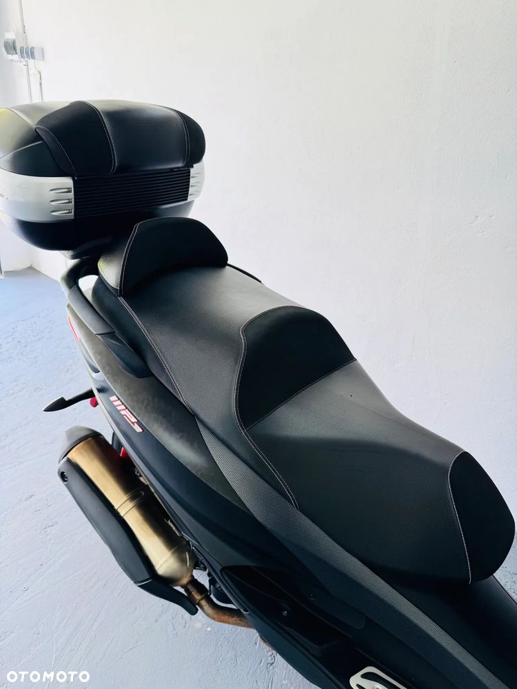 Piaggio MP-3 - 7