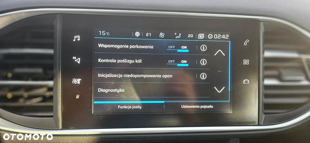 Peugeot 308 BlueHDi 130 EAT8 Allure - 16