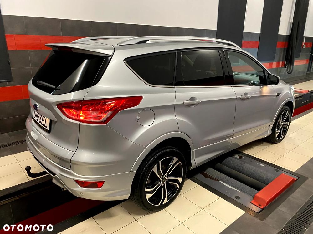 Ford Kuga 2.0 TDCi 4x4 Titanium - 11