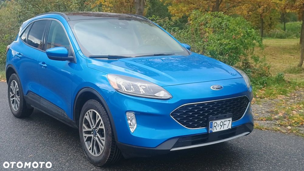Ford Escape 2.0 EcoBoost AWD Titanium - 23