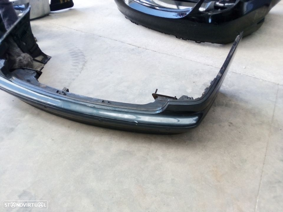 Para choques Traseiro Mercedes  W203 C220 2001 Carinha - 2