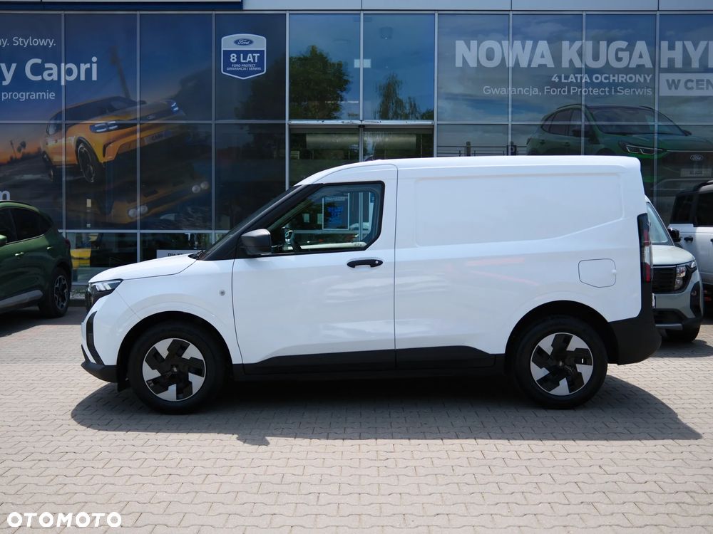 Ford E-Transit Courier - 4