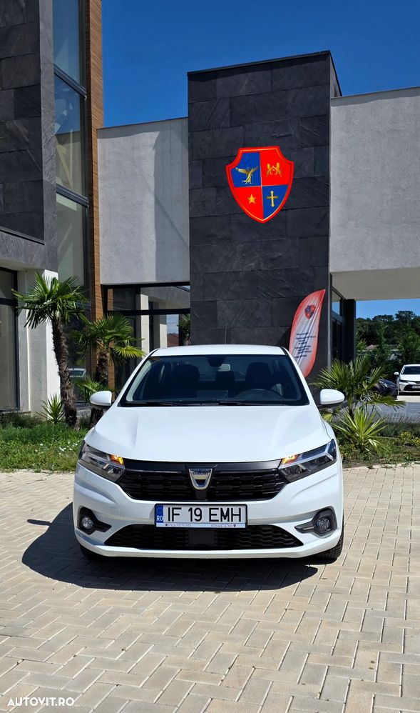 Dacia Logan TCe 90 MT5 Essential - 2