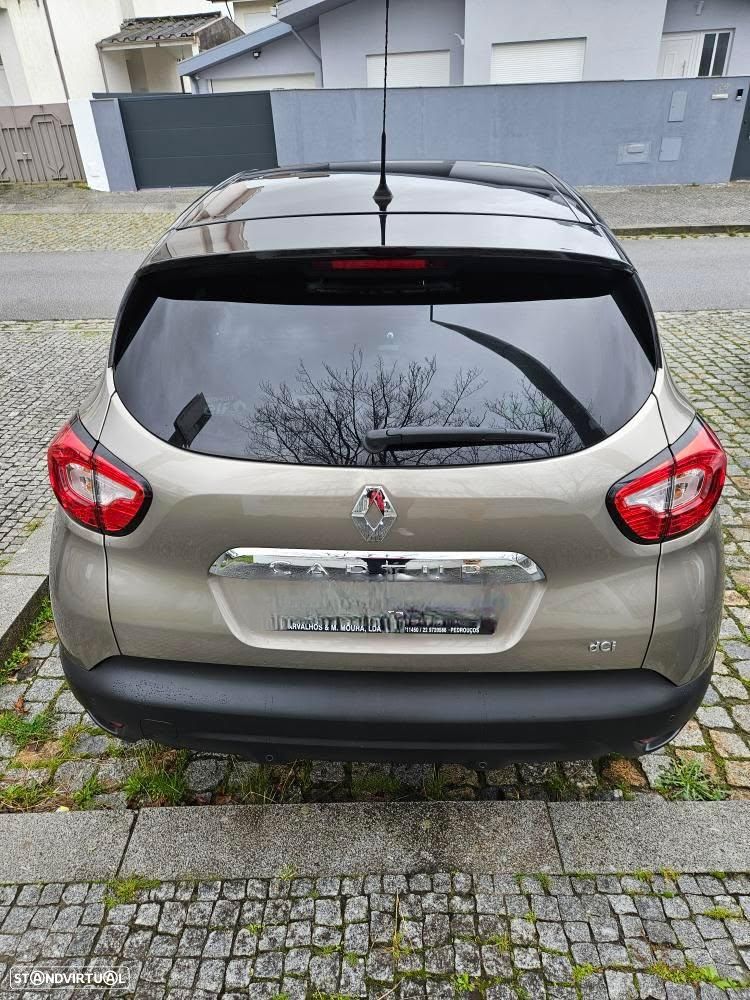 Renault Captur 1.5 dCi Exclusive - 16