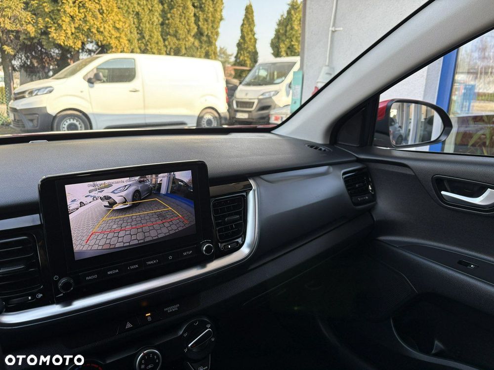 Kia Stonic - 12