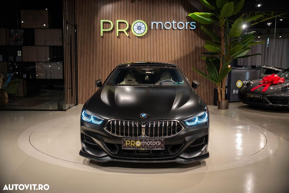 BMW M8 - 8
