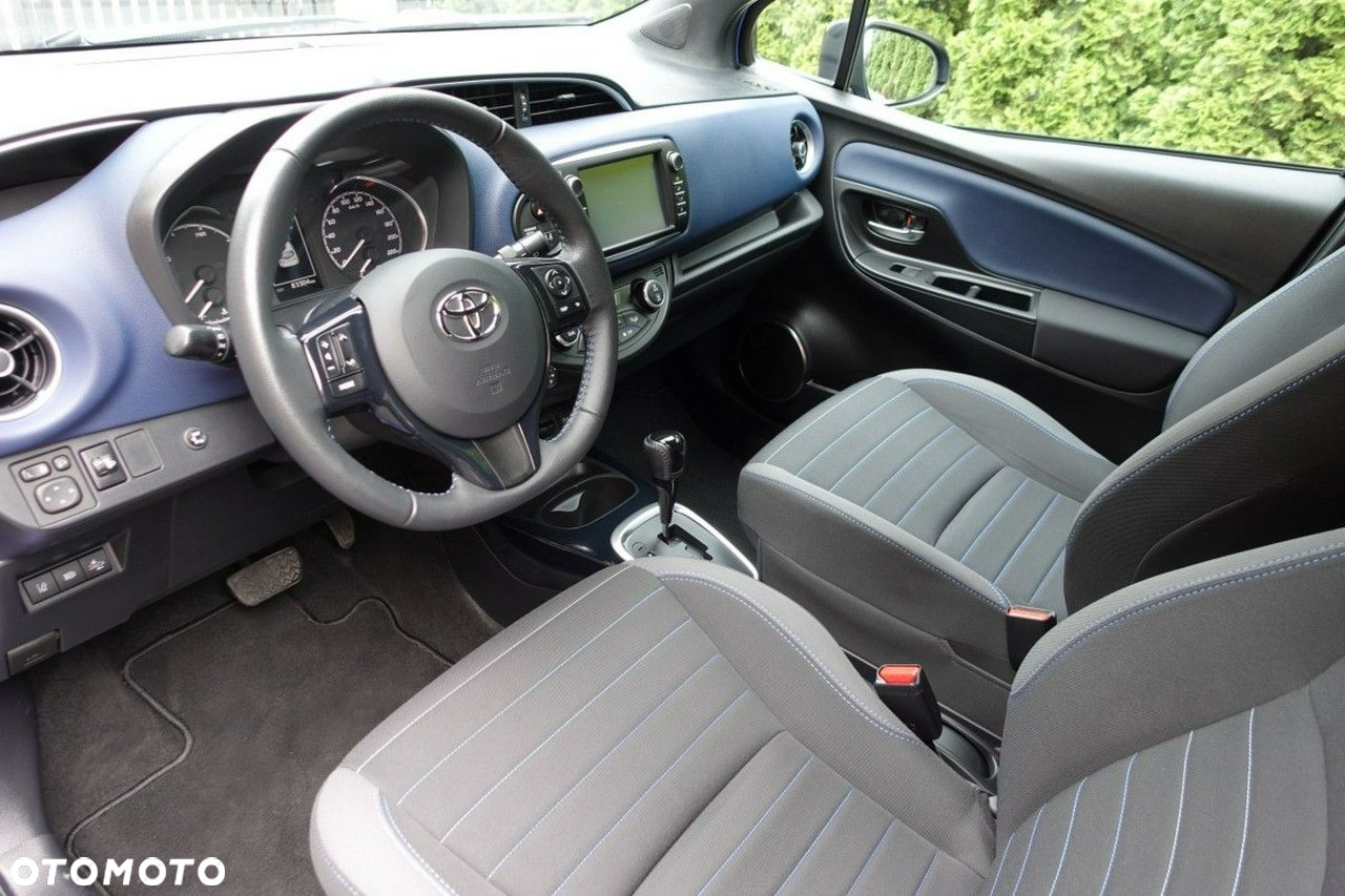 Toyota Yaris - 16
